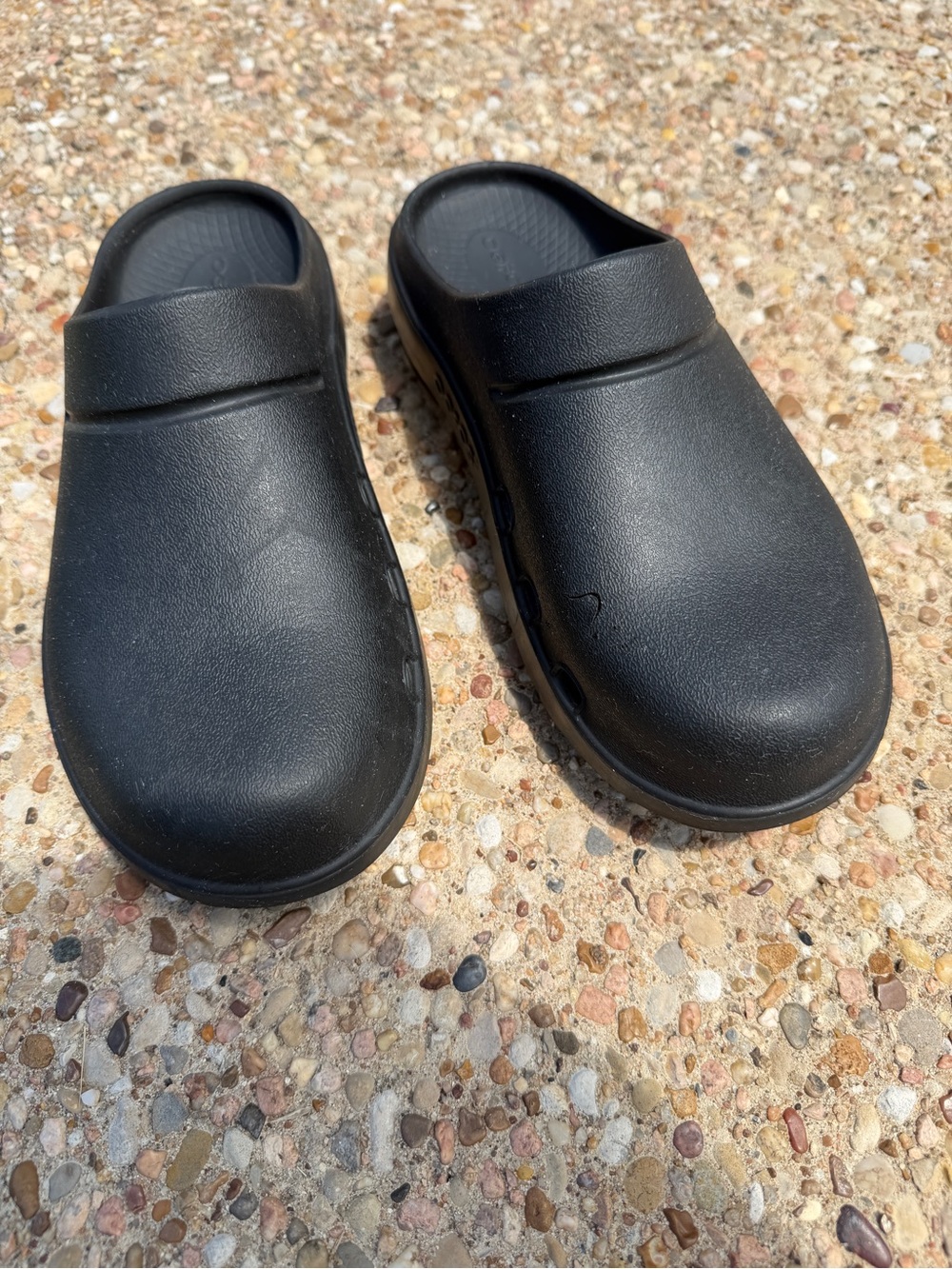 OOFOS OOClog Womenrs Size 9